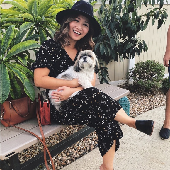 Meet your Posher, Hannah - Picture 2 of 2